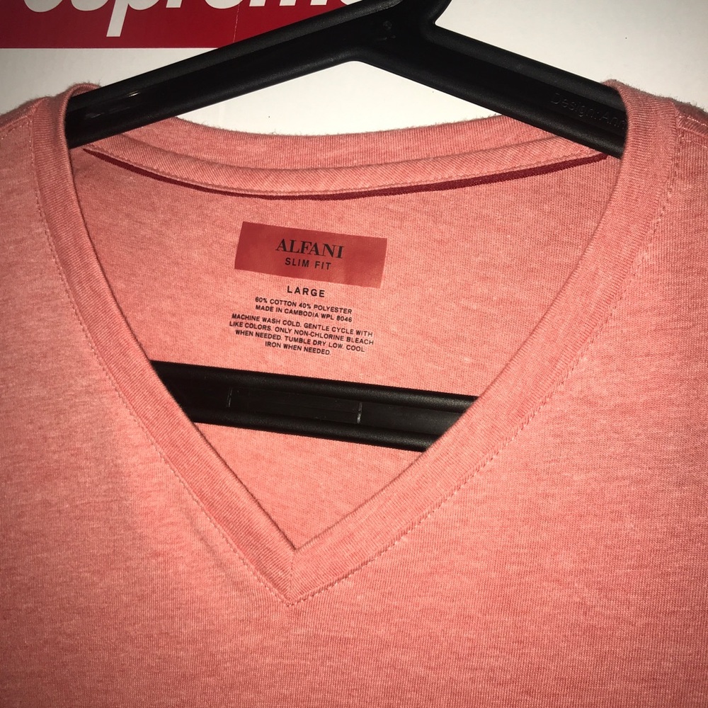 Infra Red V Neck - Picture 3 of 3